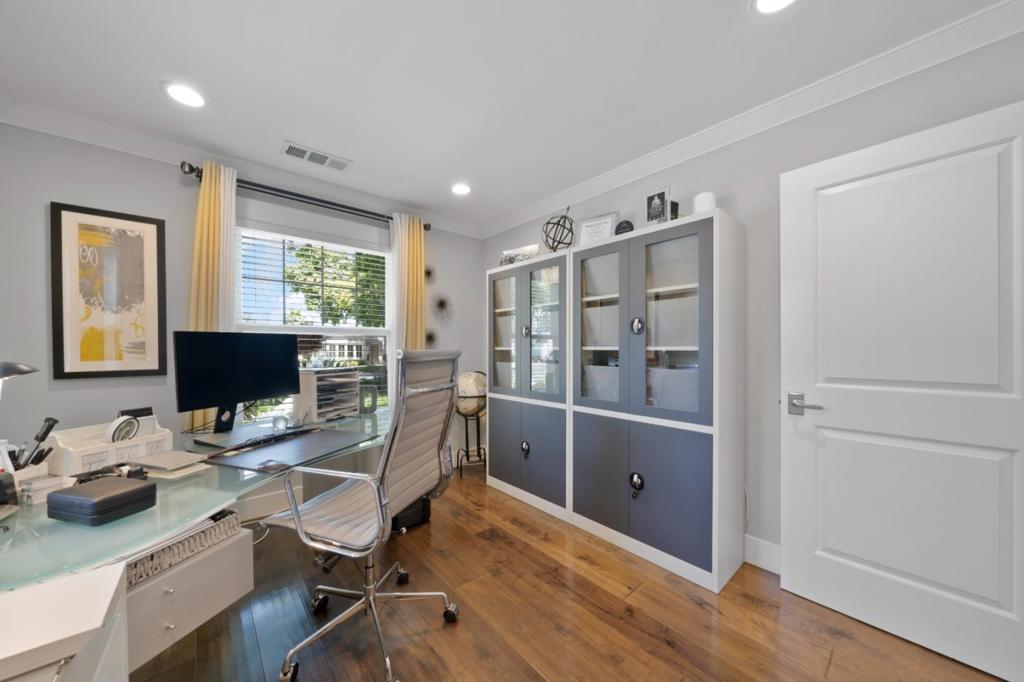 main property photo 92