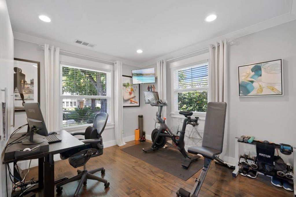 main property photo 98