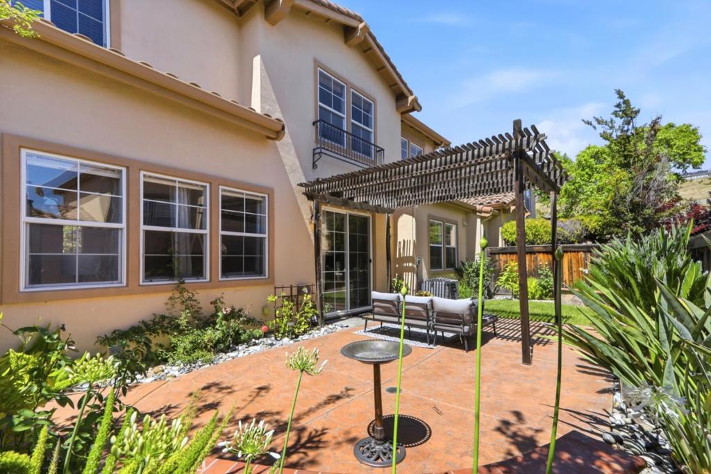 main property photo 44