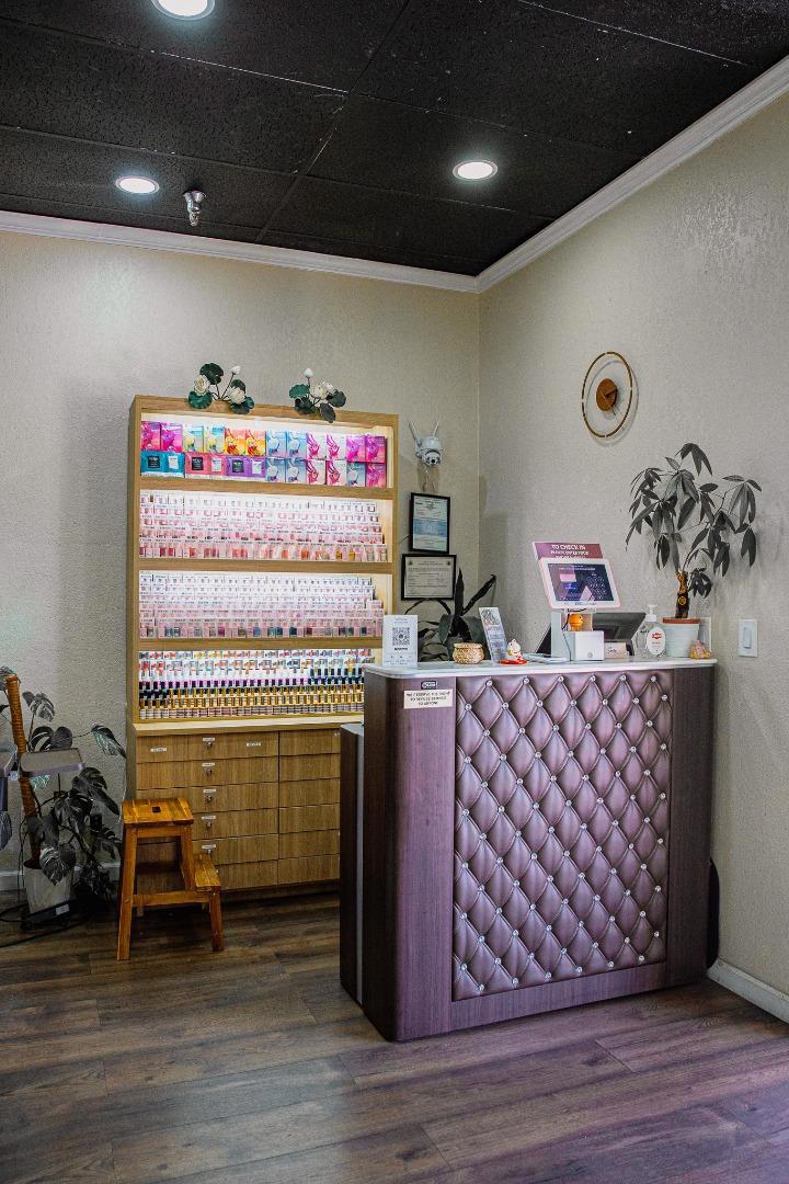 main property photo 16