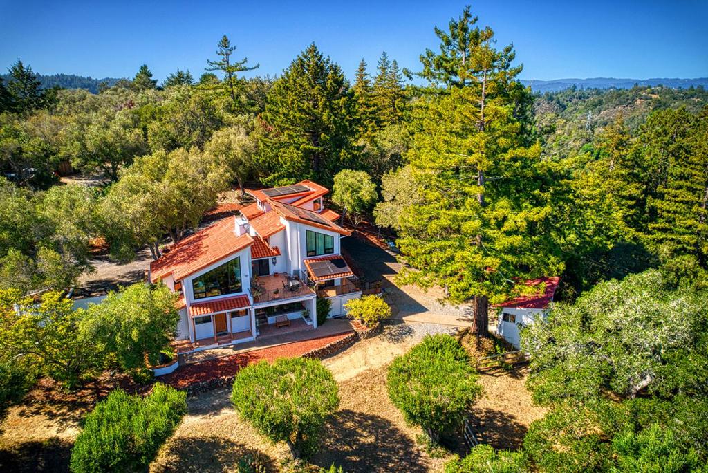main property photo 89