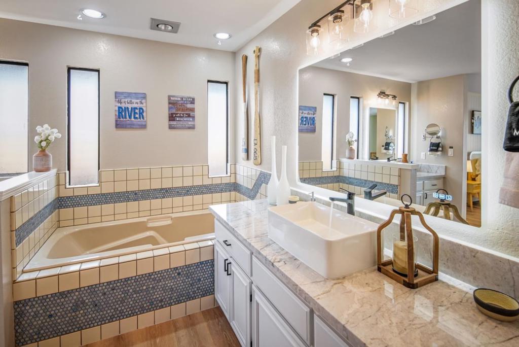 main property photo 66