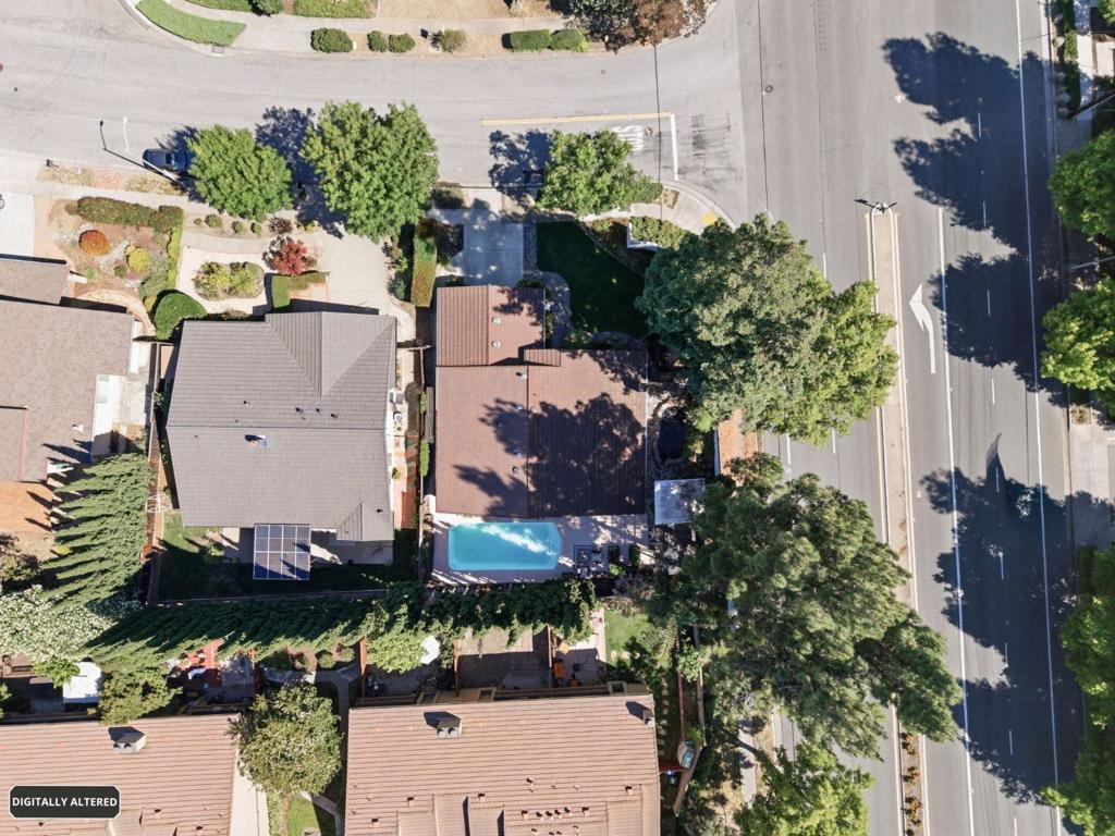 main property photo 59