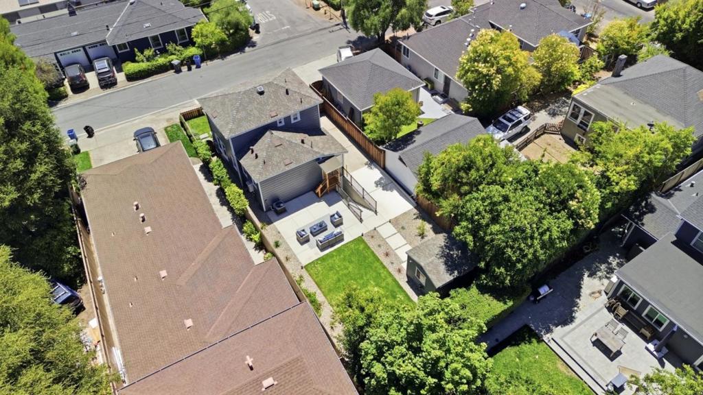 main property photo 60