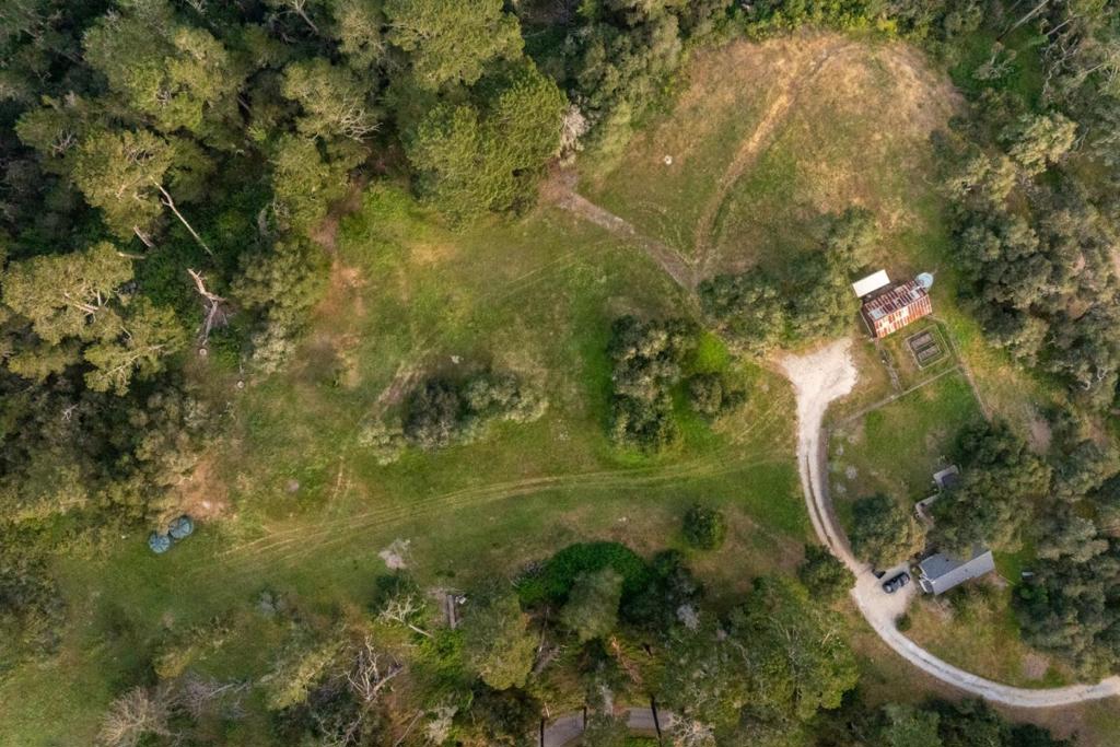 main property photo 8