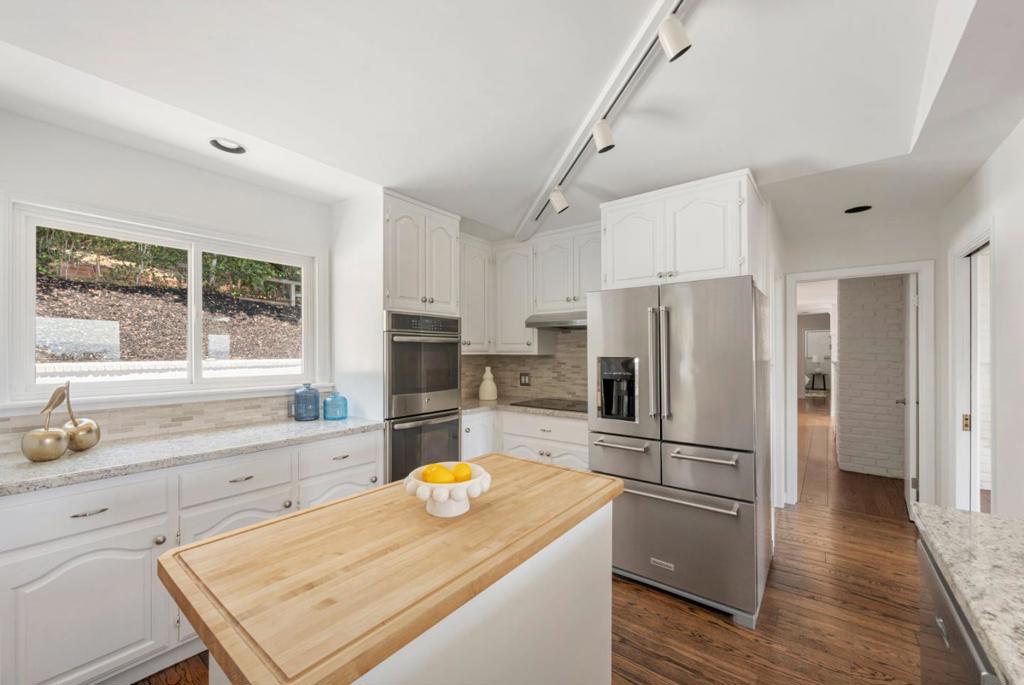 main property photo 74