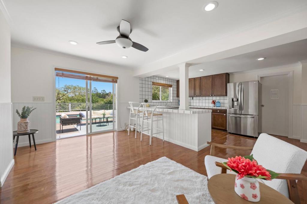 main property photo 79