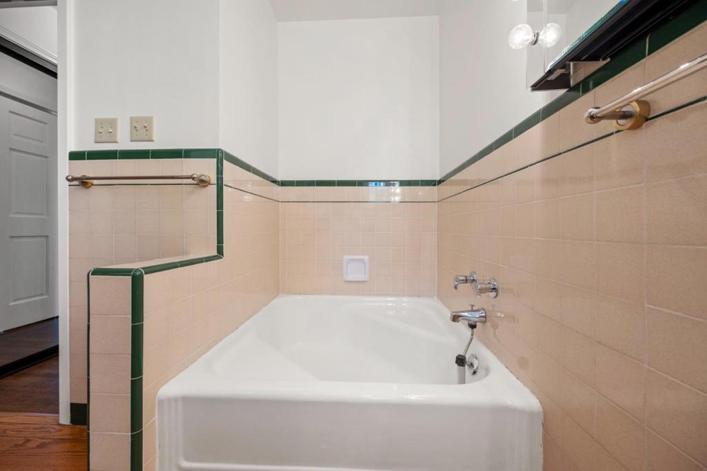 main property photo 89