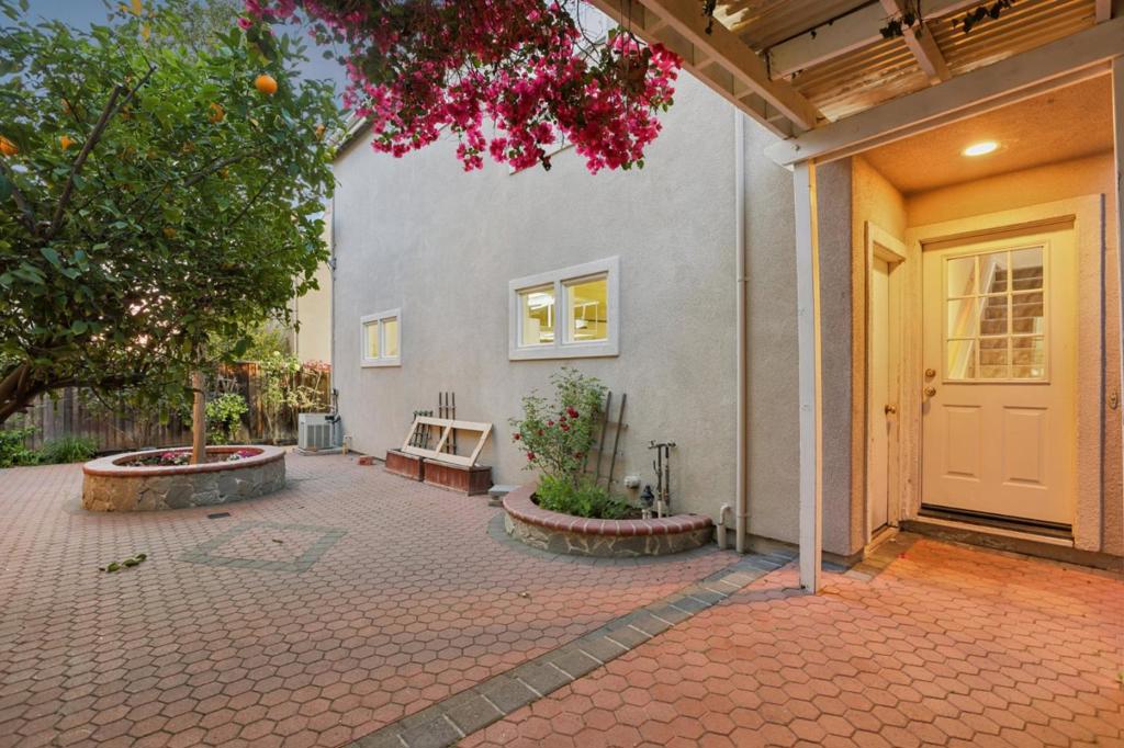 main property photo 85