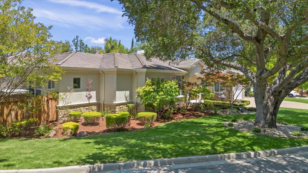main property photo 70