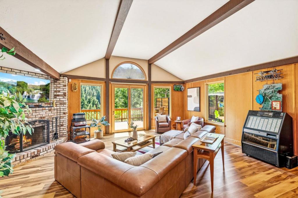 main property photo 58