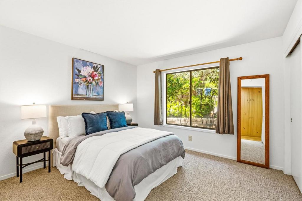 main property photo 64