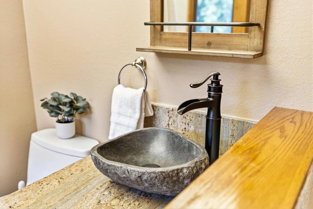 main property photo 83