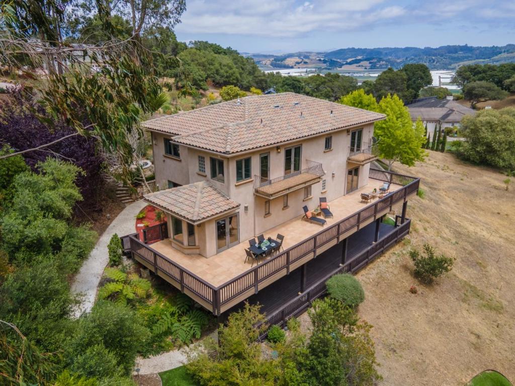 main property photo 48