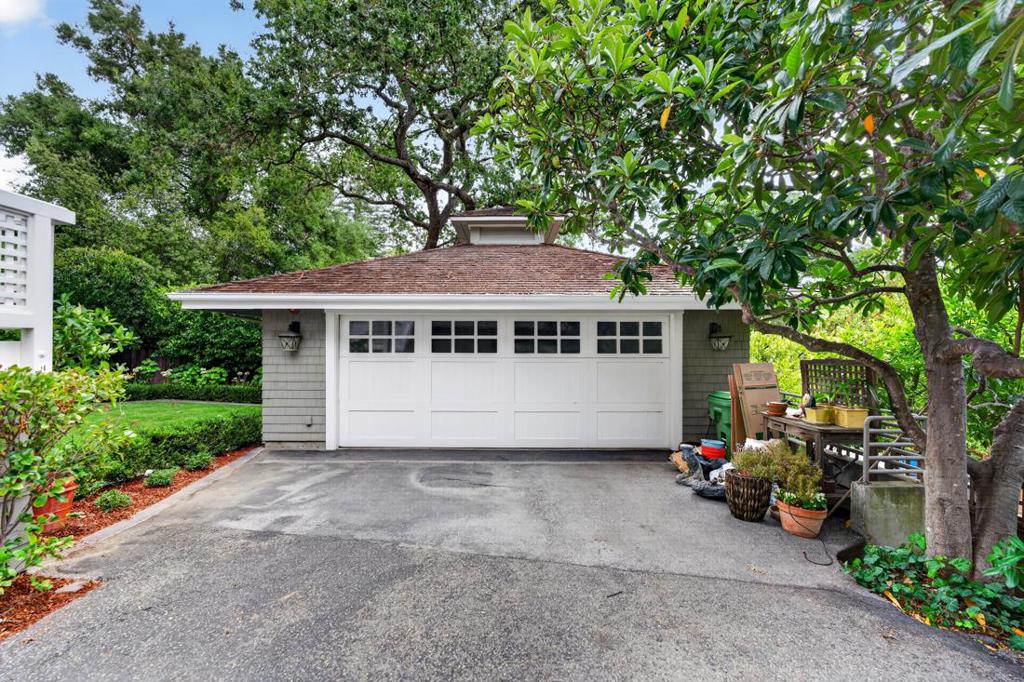 main property photo 70