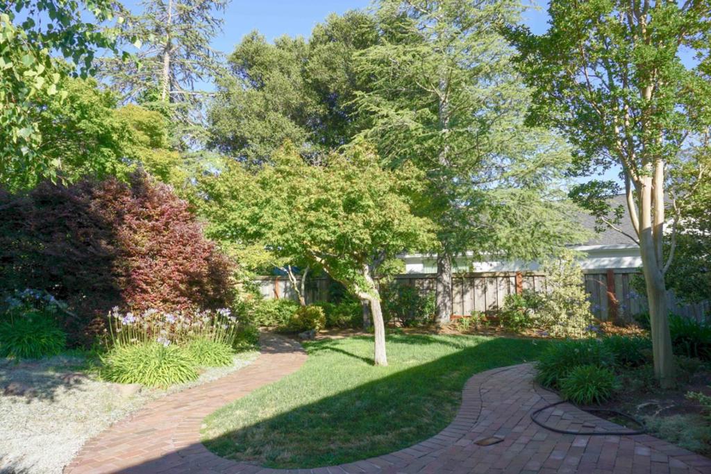 main property photo 60