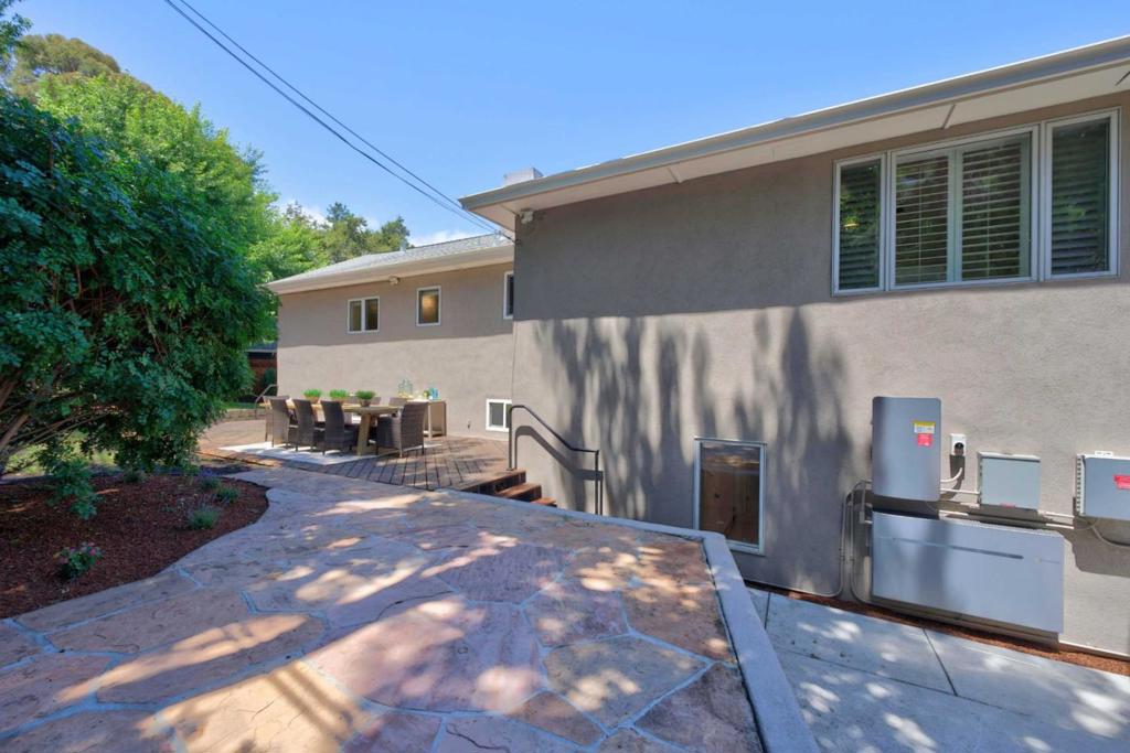 main property photo 60