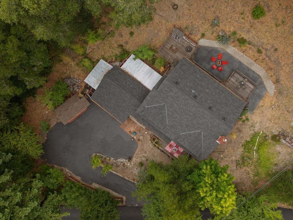 main property photo 128