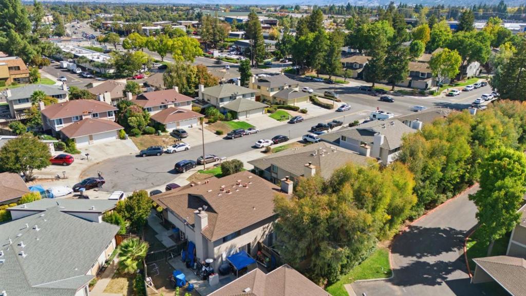 main property photo 65