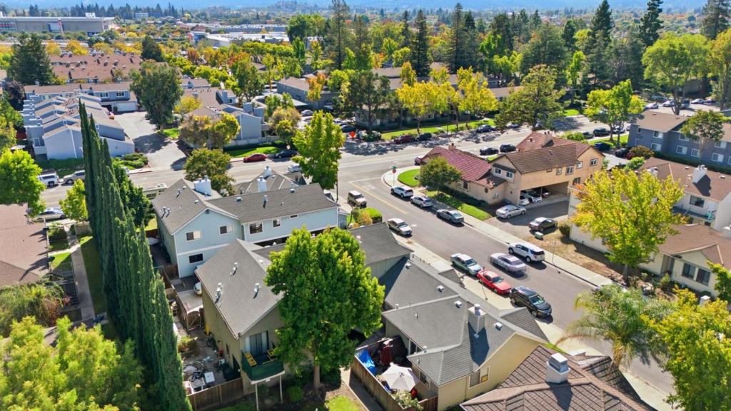 main property photo 66