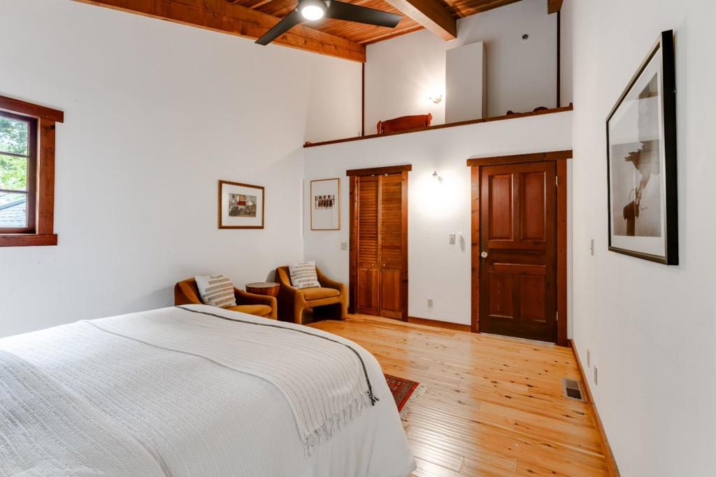 main property photo 57