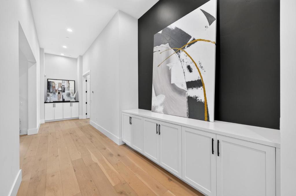 main property photo 70