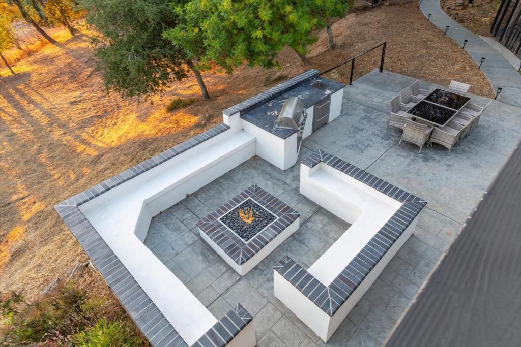 main property photo 73