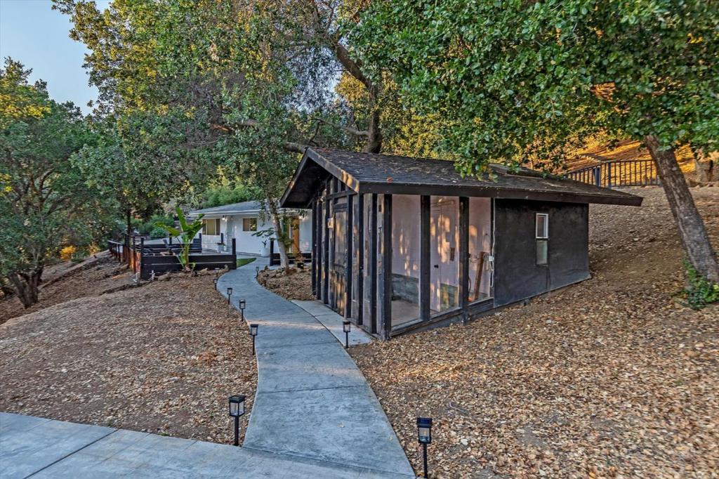 main property photo 74