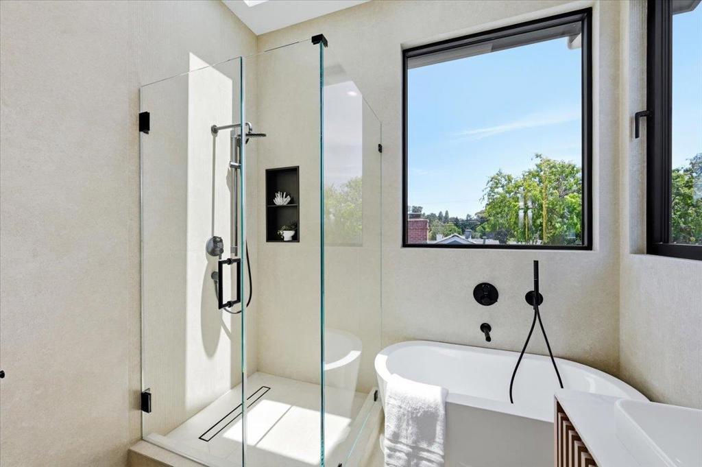 main property photo 87