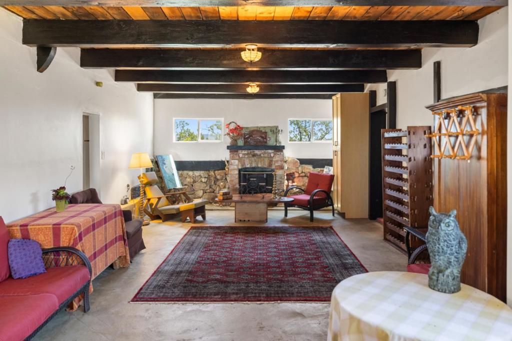 main property photo 4
