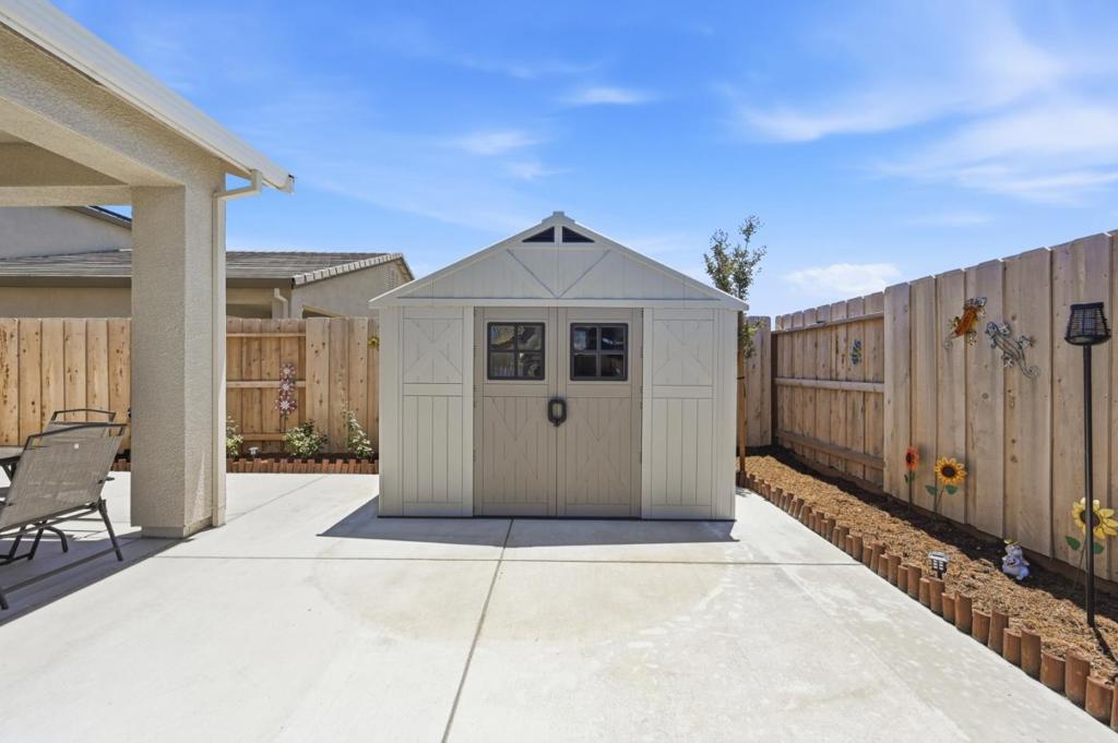 main property photo 62