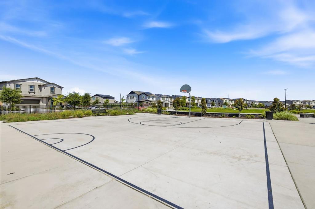 main property photo 76