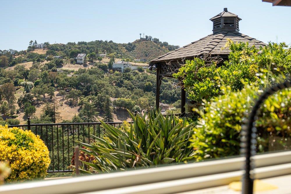 main property photo 77