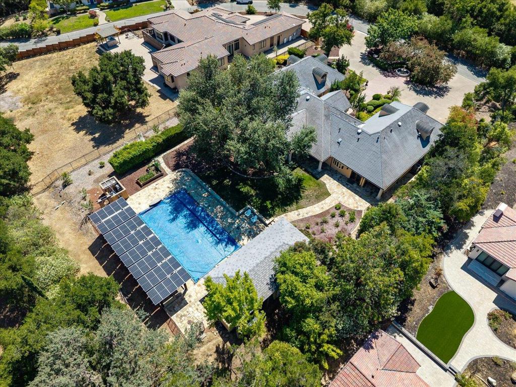 main property photo 42