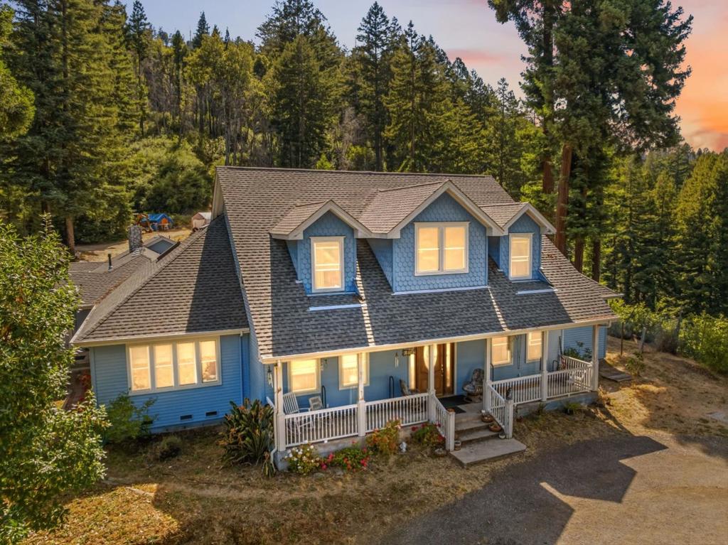 main property photo 41