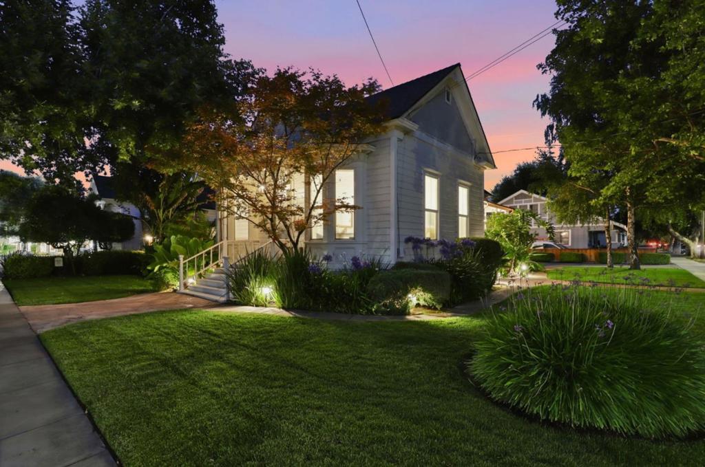 main property photo 54