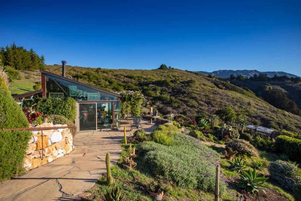 main property photo 49