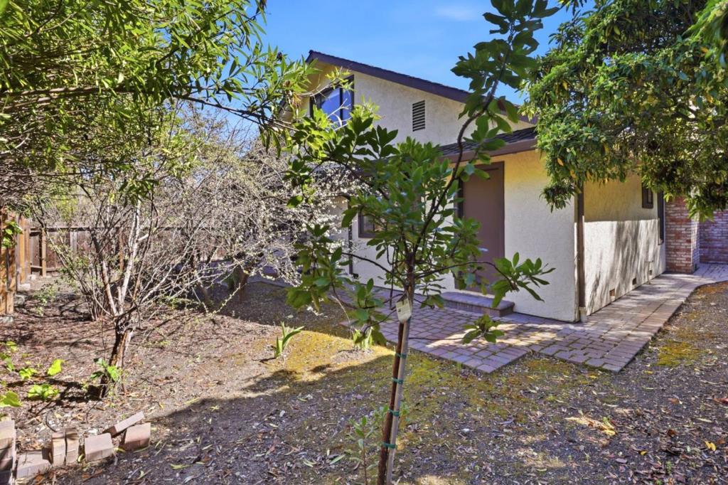 main property photo 49