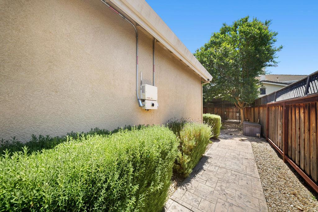 main property photo 60