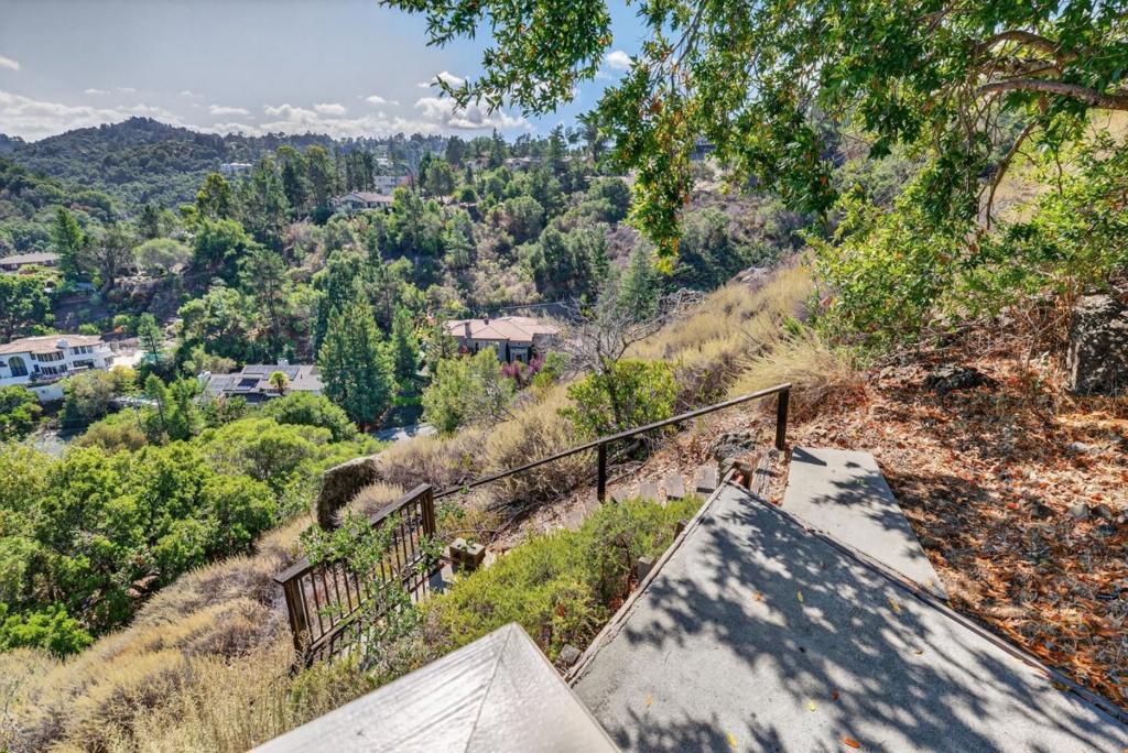 main property photo 62