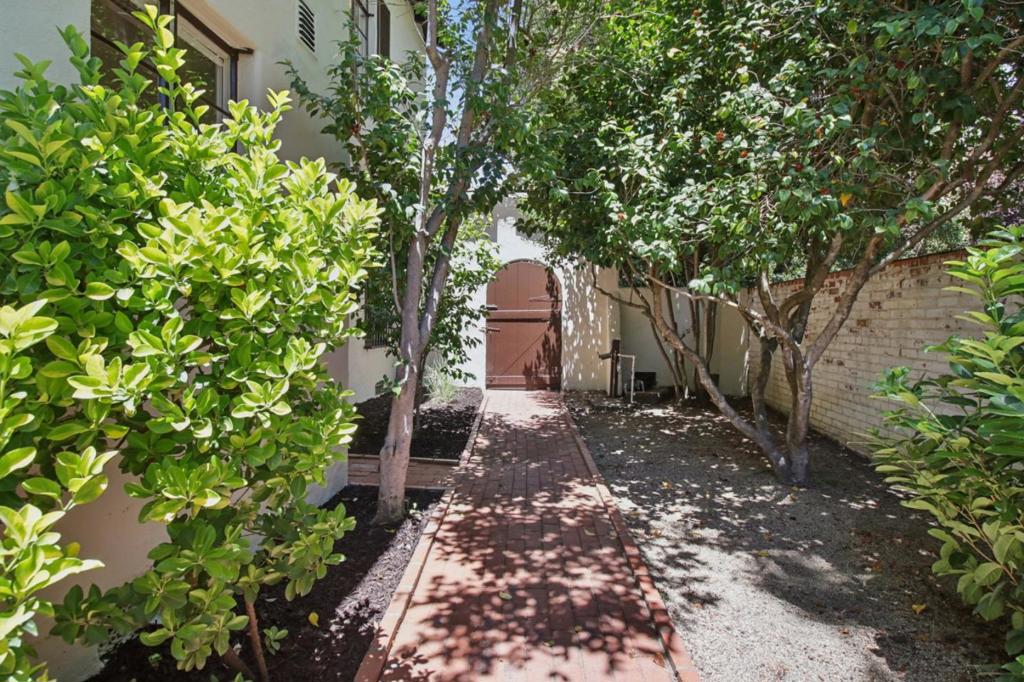 main property photo 59