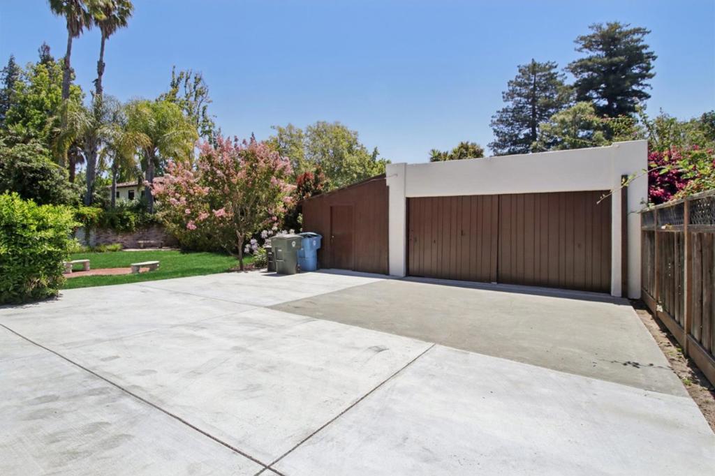 main property photo 61