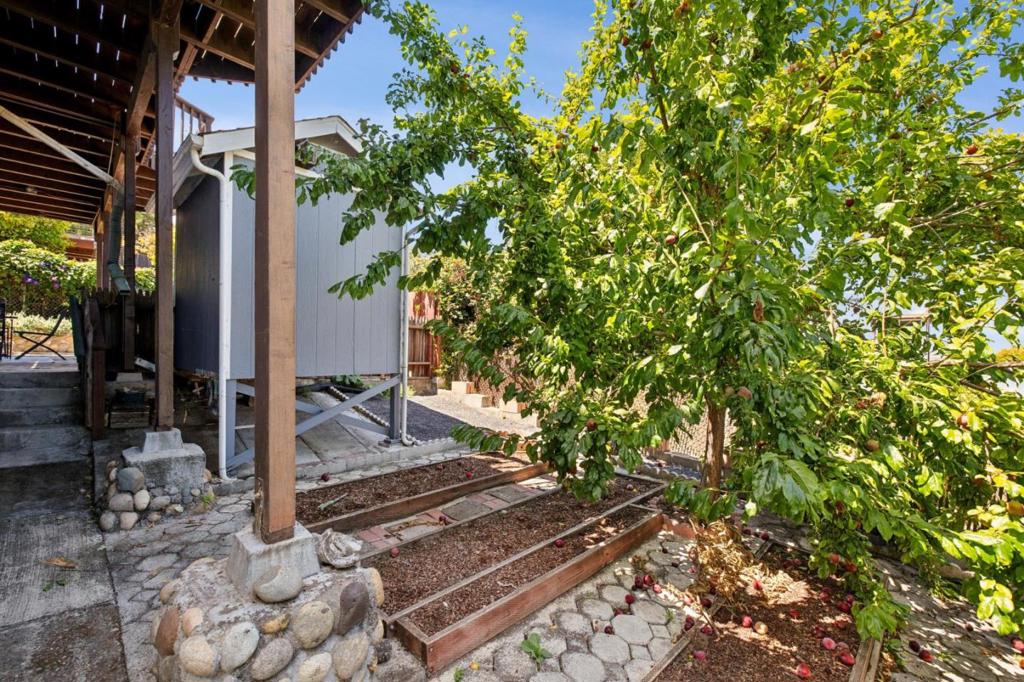 main property photo 58