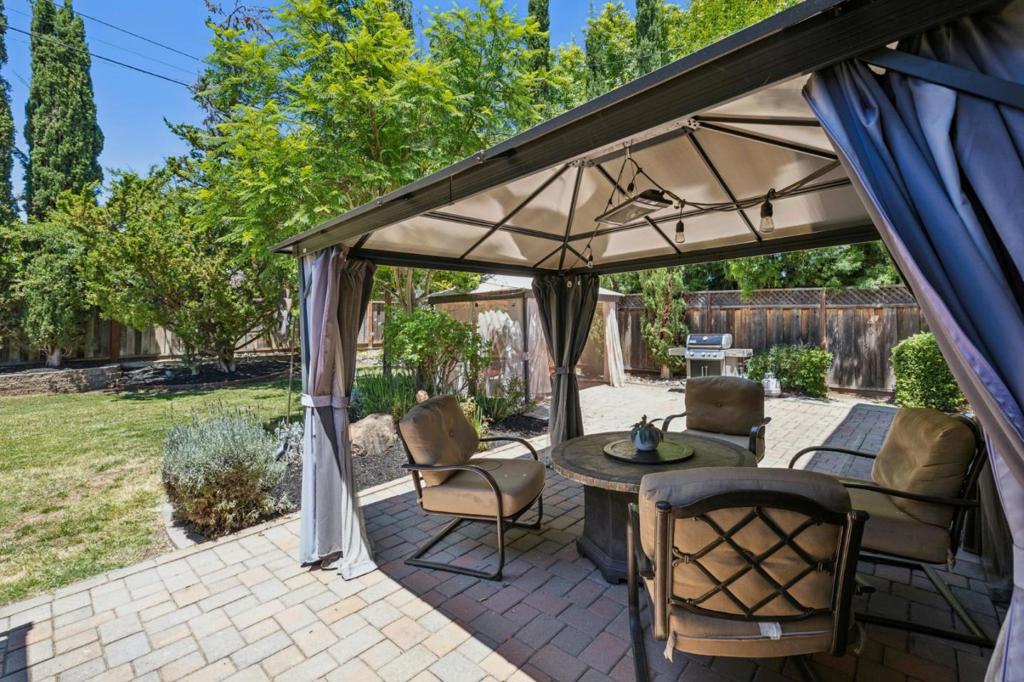 main property photo 66