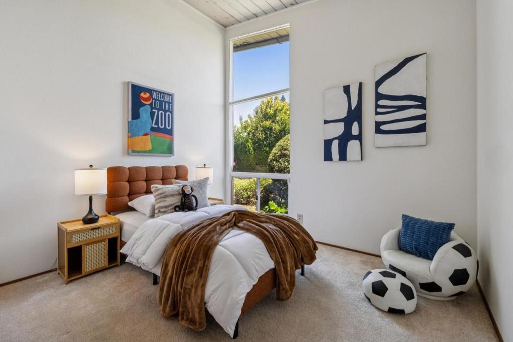 main property photo 63