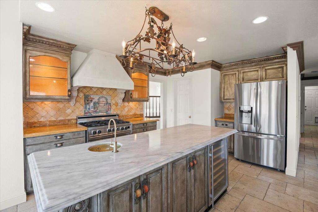 main property photo 51