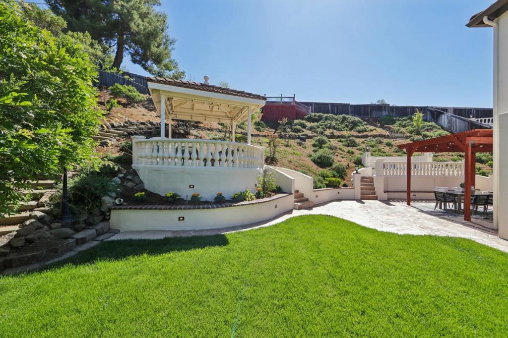 main property photo 60