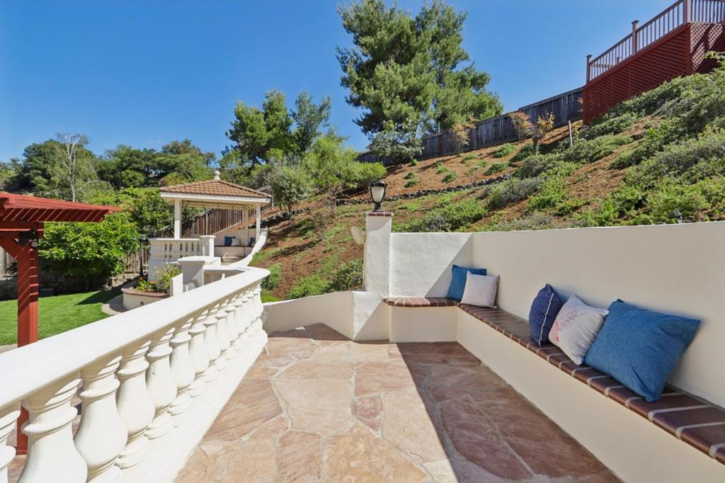 main property photo 61
