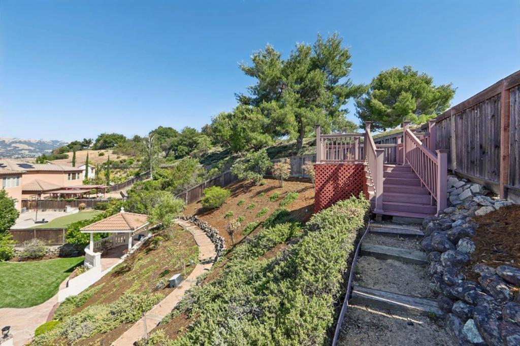 main property photo 66