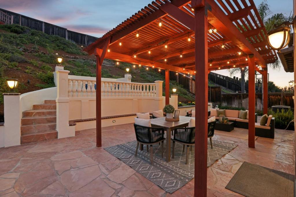 main property photo 83